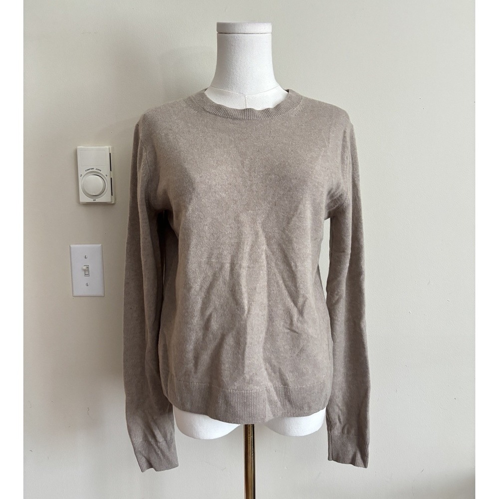 Uniqlo Womens Small Crewneck Sweater Cashmere Tan Preppy Neutral Quiet Luxury